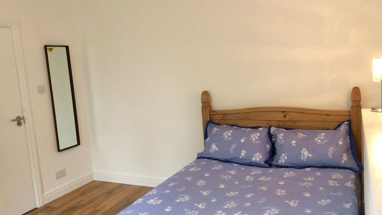 Photo of Bedroom in Cricklewood