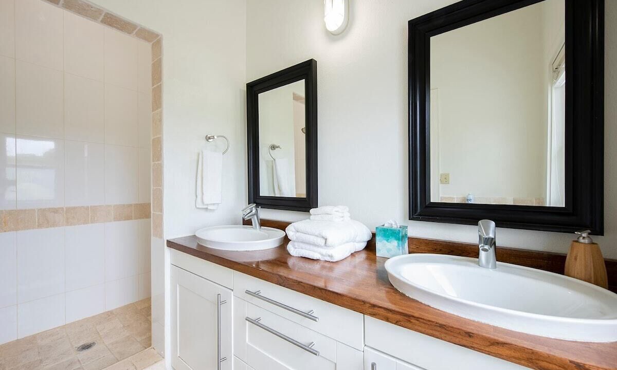 Photo of Bathroom in Rock Sound
