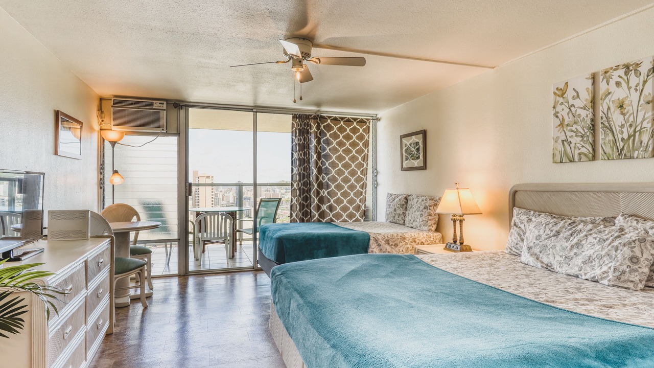 Photo of Bedroom in Waikiki