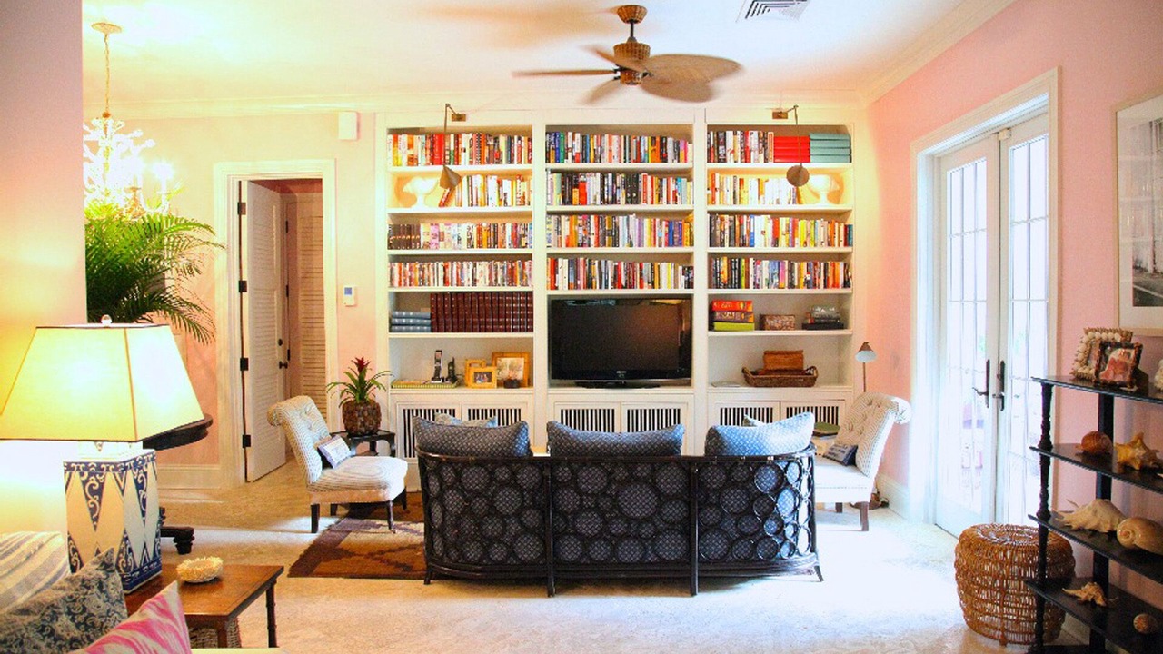 Photo of Livingroom in Old Fort Bay