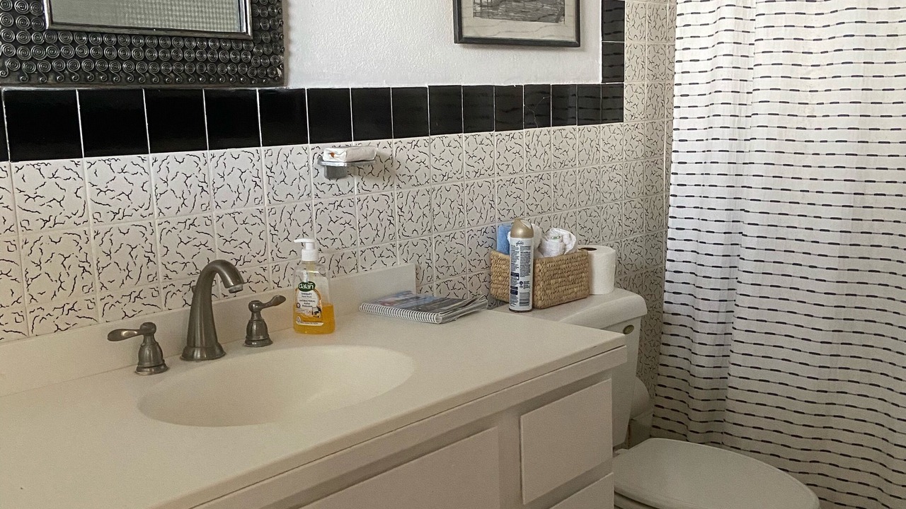 Photo of Bathroom in Gregory Town