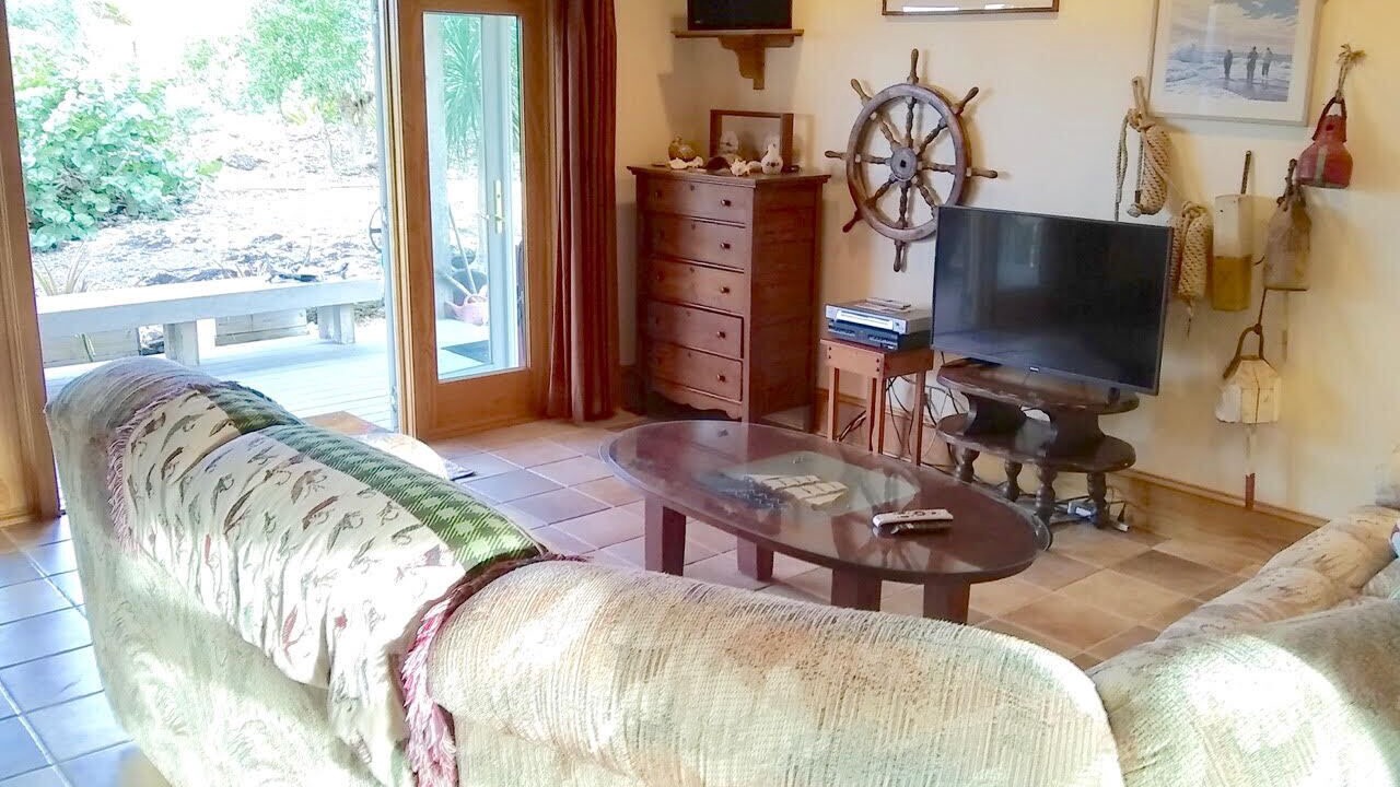 Photo of Bedroom in Green Turtle Cay