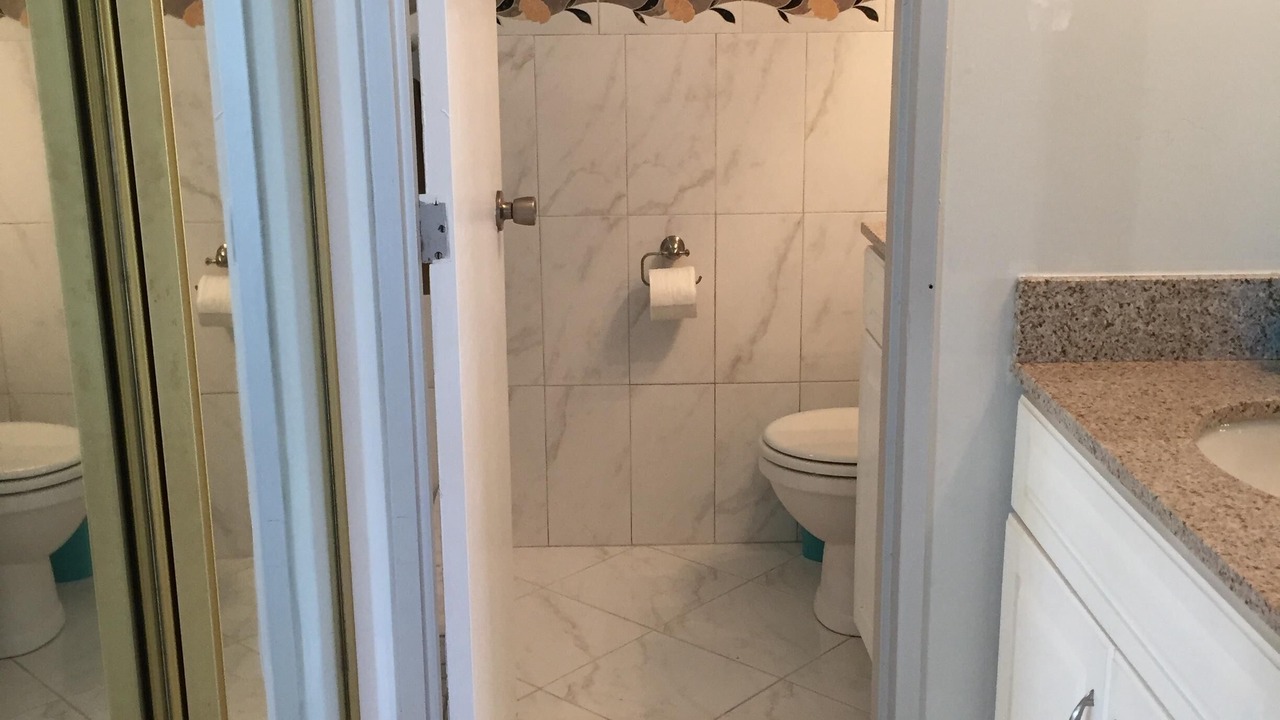 Photo of Bathroom in Discovery Bay
