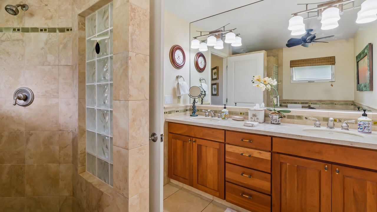 Photo of Others in Princeville