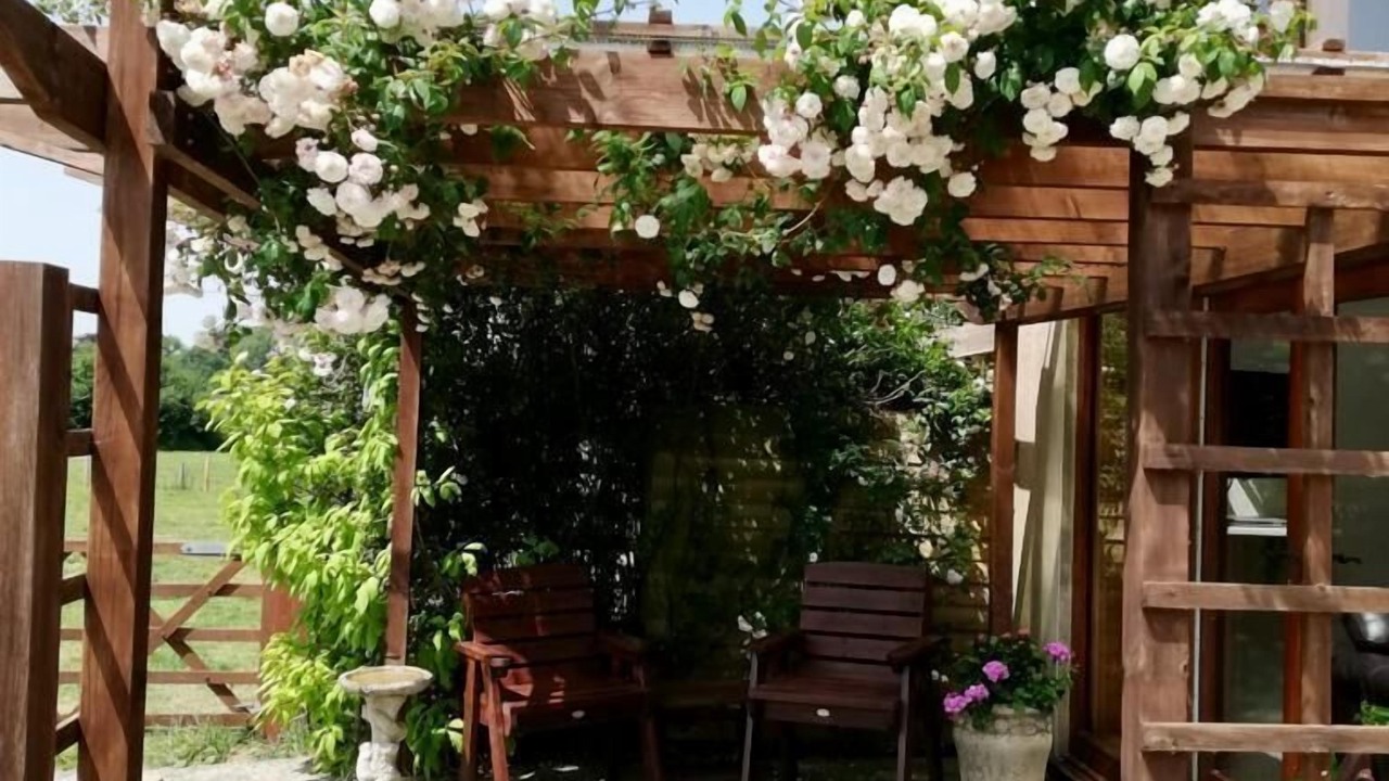 Photo of Patio Balcony in East Knighton