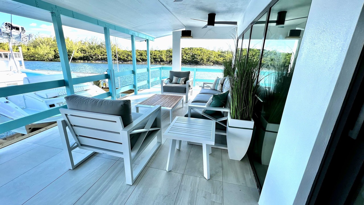 Photo of Patio Balcony in Great Harbour Cay
