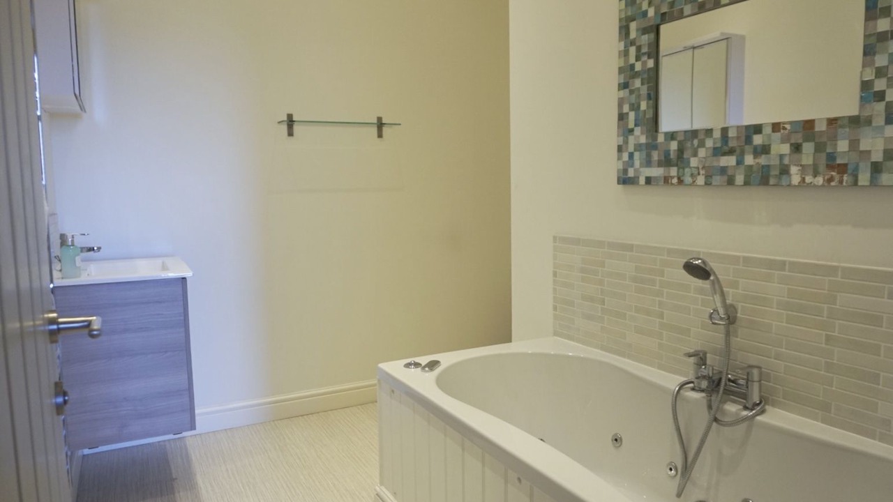Photo of Bathroom in Bourton
