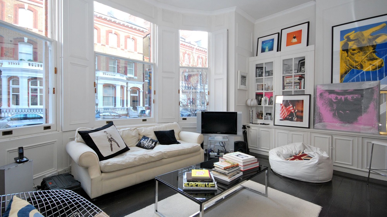 Photo of Livingroom in Courtfield