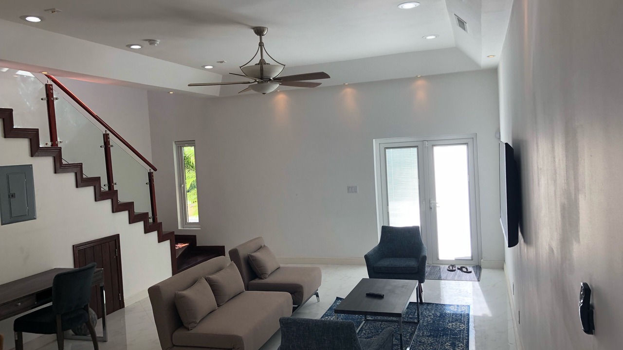 Photo of Livingroom in Nassau