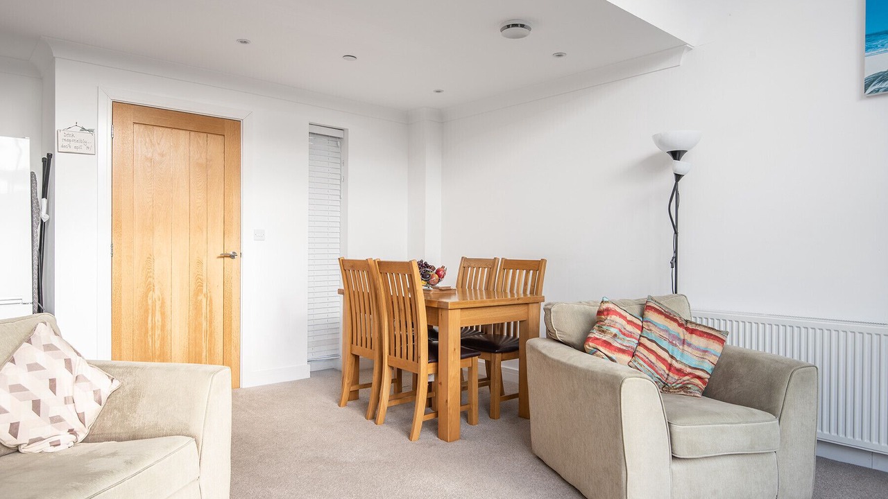 Photo of Livingroom in Newquay City Centre