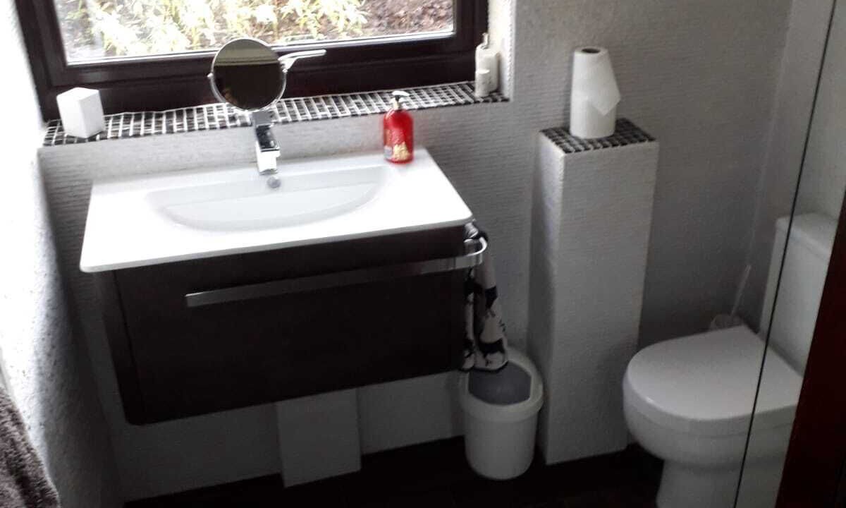 Photo of Bathroom in Grasby