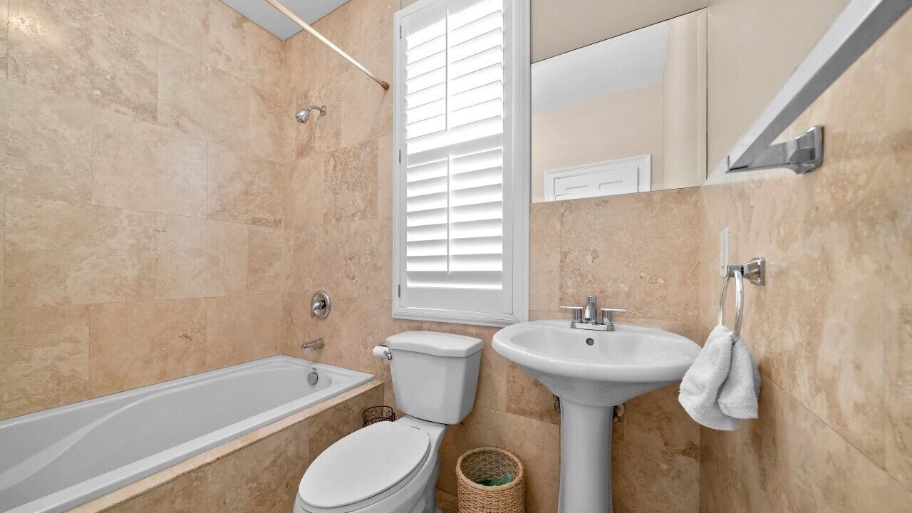 Photo of Bathroom in Palm Cay