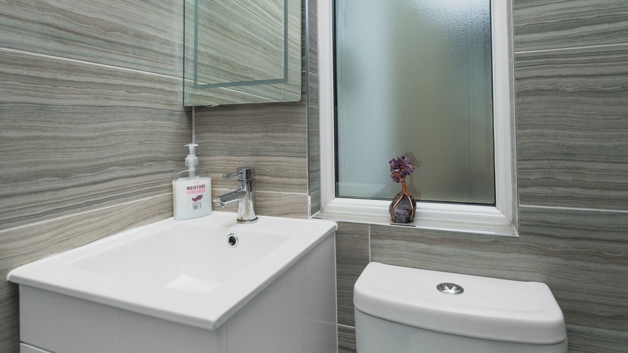 Photo of Bathroom in Cricklewood