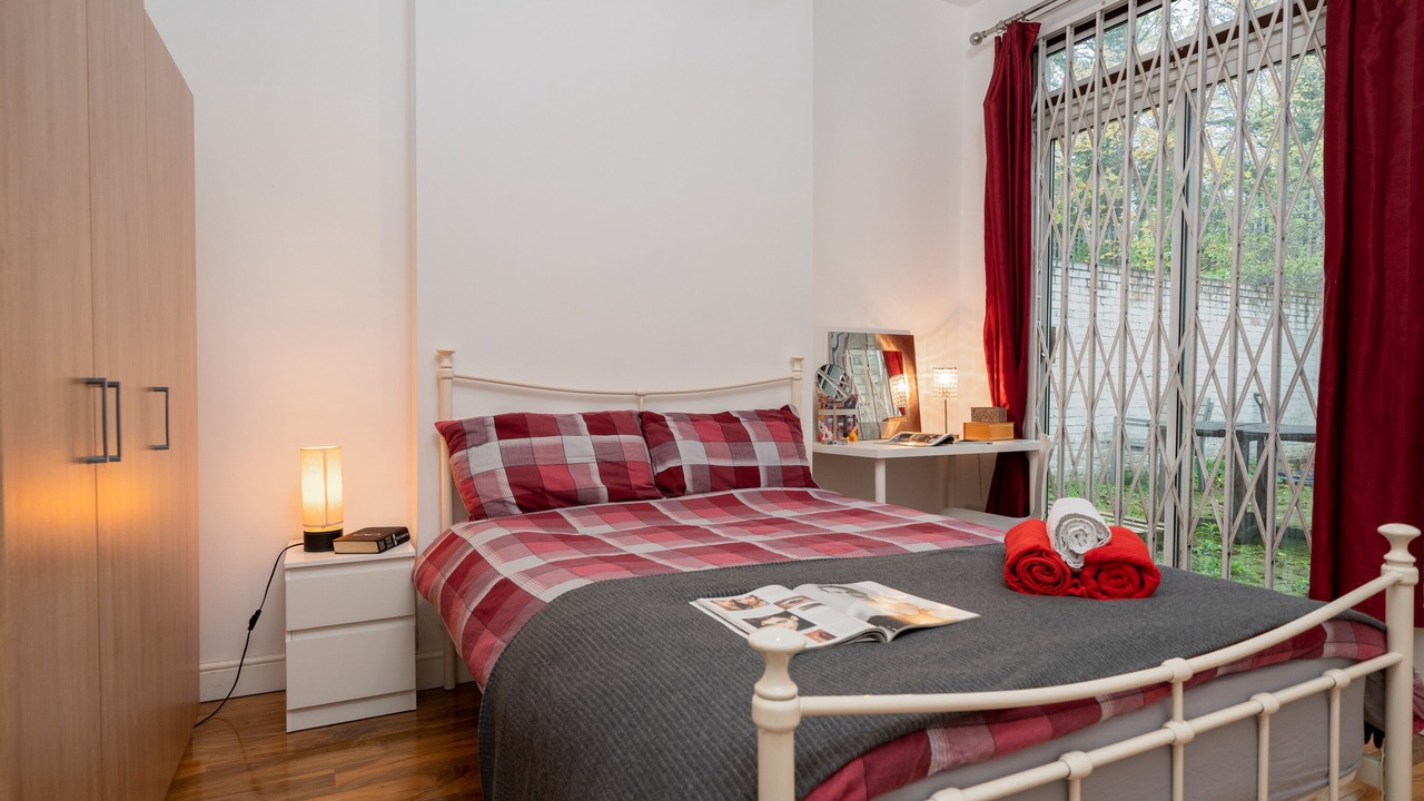 Photo of Bedroom in Cricklewood
