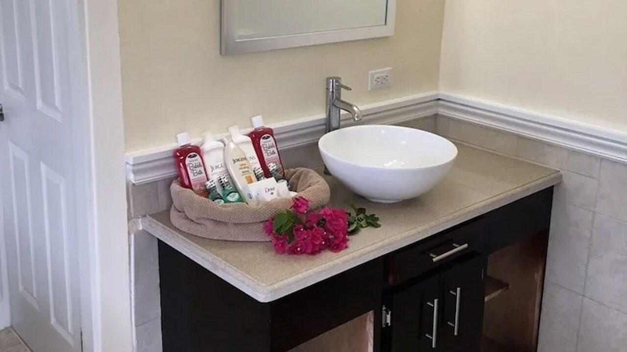 Photo of Bathroom in Mangrove Cay
