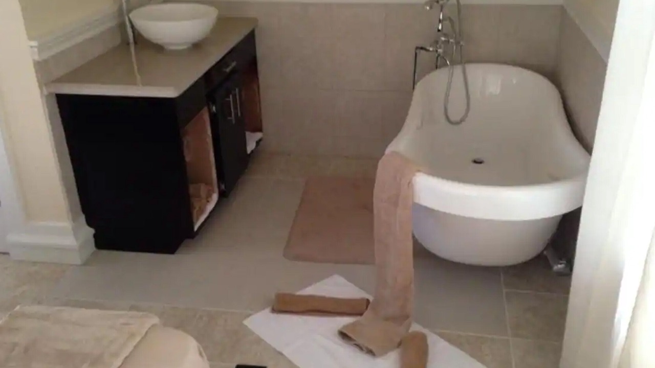 Photo of Bathroom in Mangrove Cay