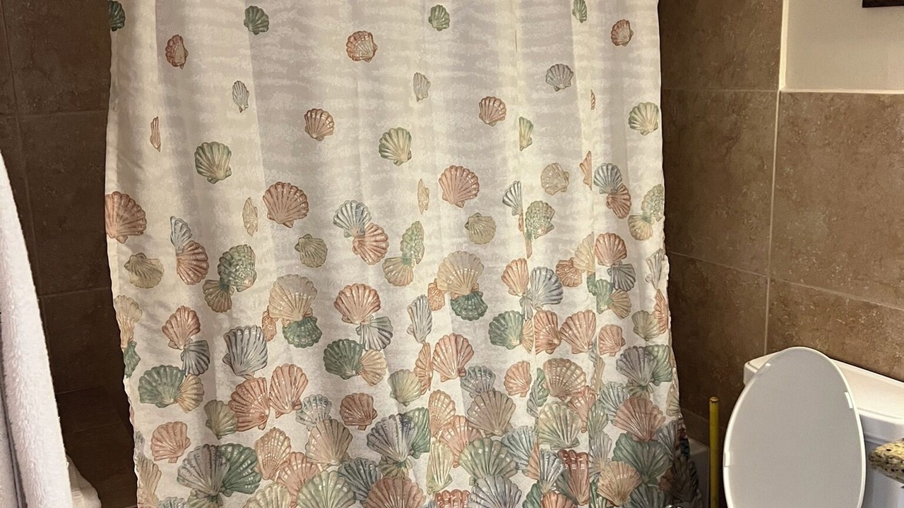 Photo of Bathroom in Alice Town
