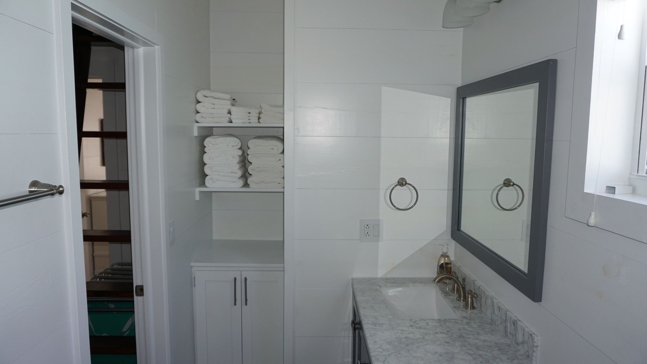Photo of Bathroom in Spanish Wells