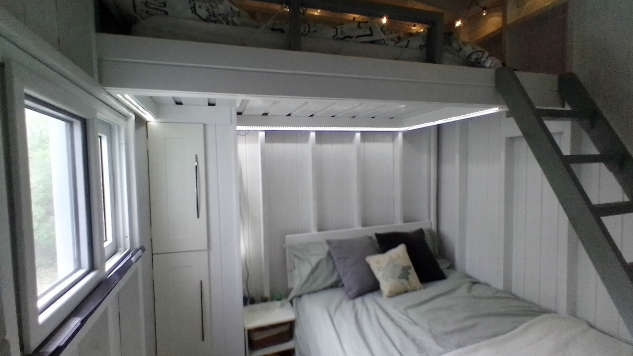 Photo of Bedroom in Governor's Harbour