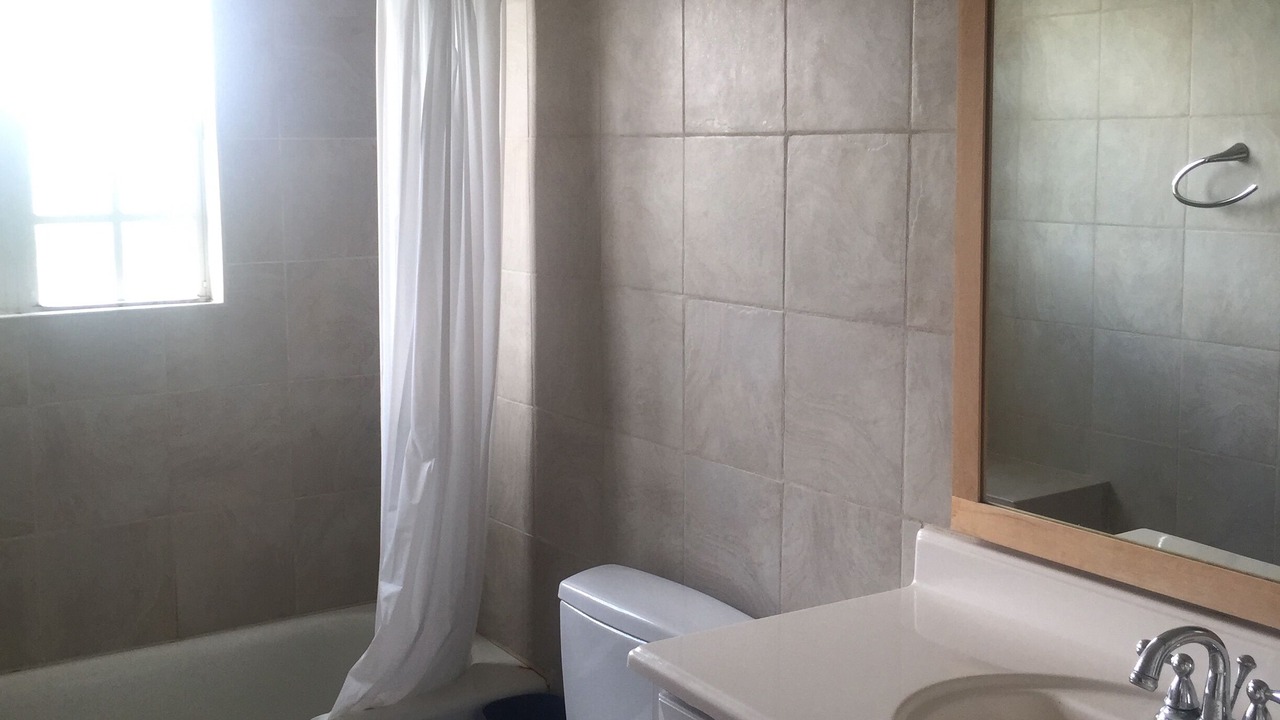 Photo of Bathroom in Spanish Wells