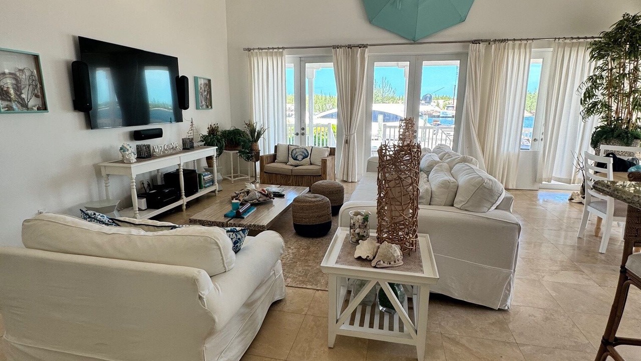 Photo of Livingroom in Alice Town