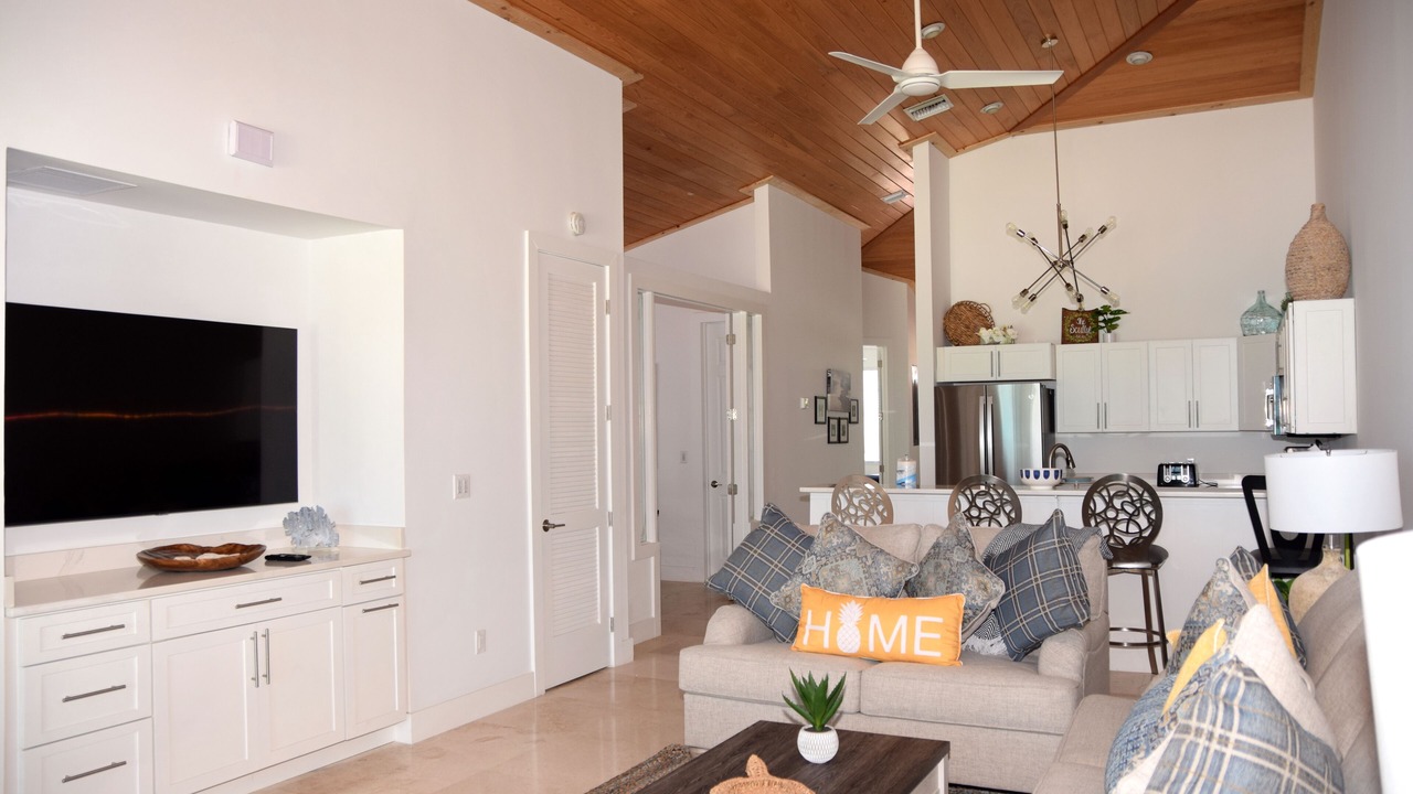 Photo of Livingroom in Treasure Cay