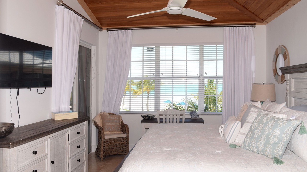 Photo of Bedroom in Treasure Cay