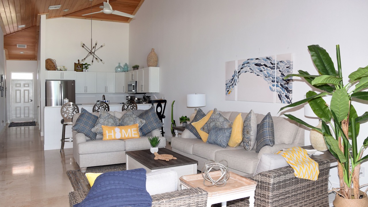 Photo of Livingroom in Treasure Cay