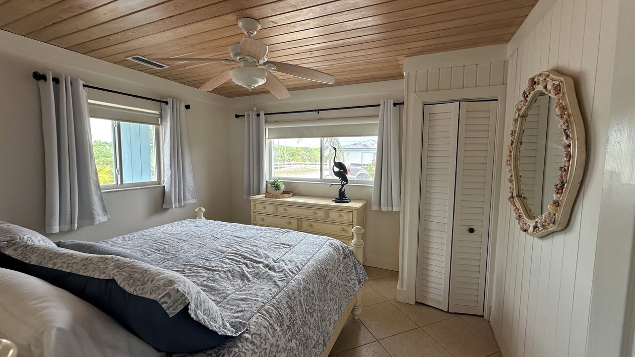Photo of Bedroom in Great Harbour Cay
