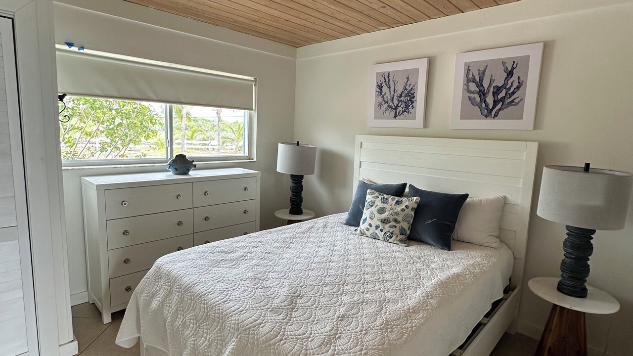 Photo of Bedroom in Great Harbour Cay