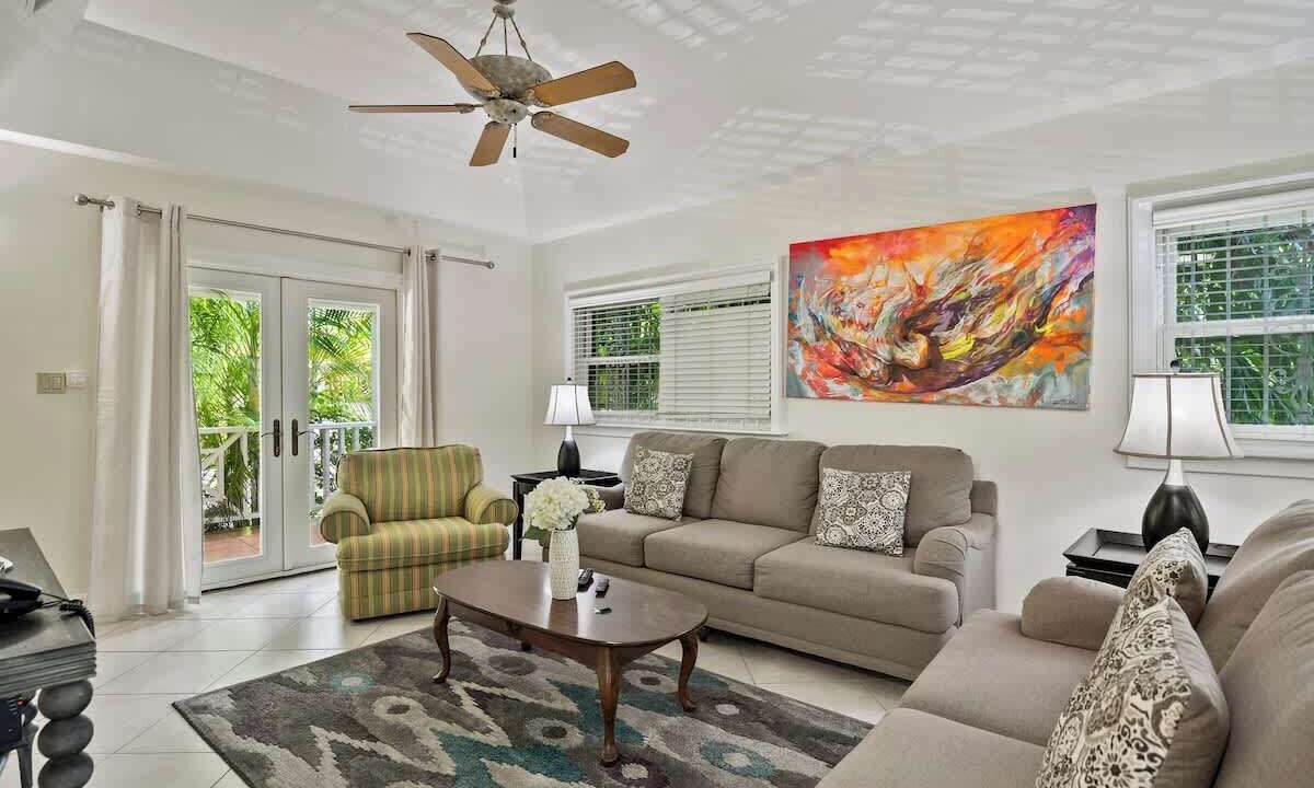 Photo of Livingroom in Nassau