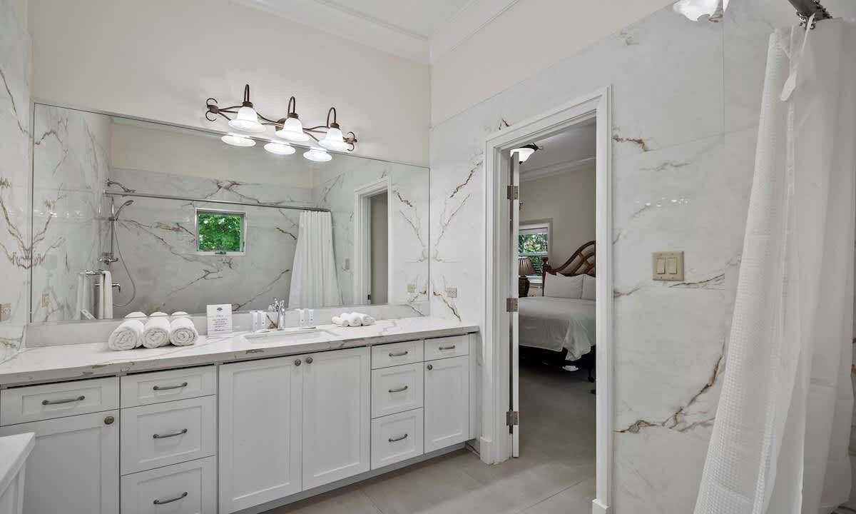 Photo of Bathroom in Nassau