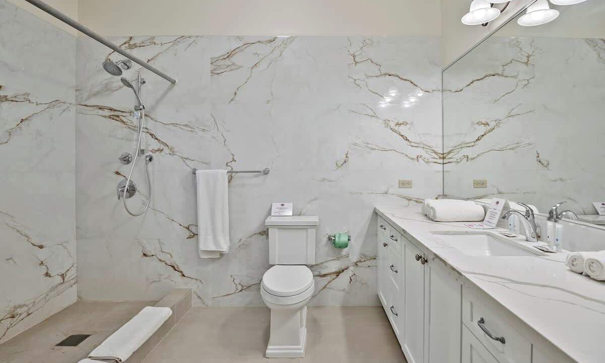 Photo of Bathroom in Nassau