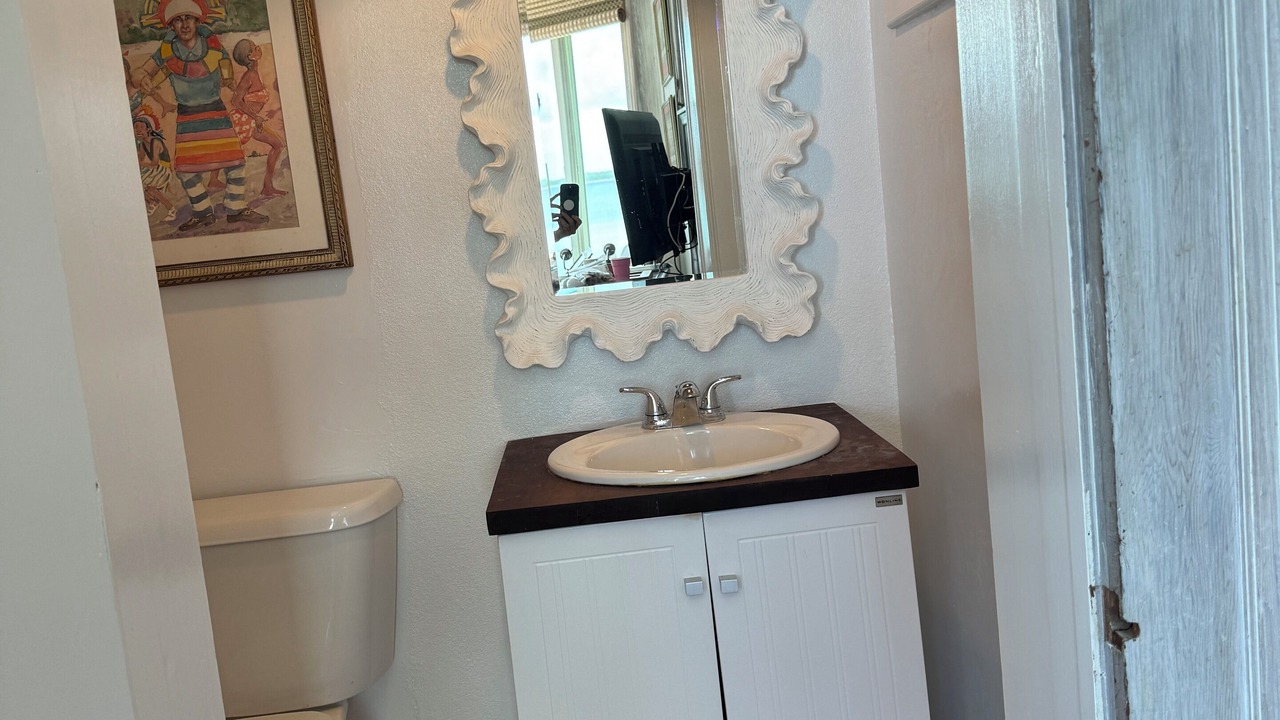 Photo of Bathroom in Dunmore Town