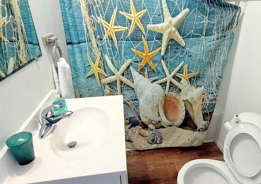 Photo of Bathroom in Spanish Wells
