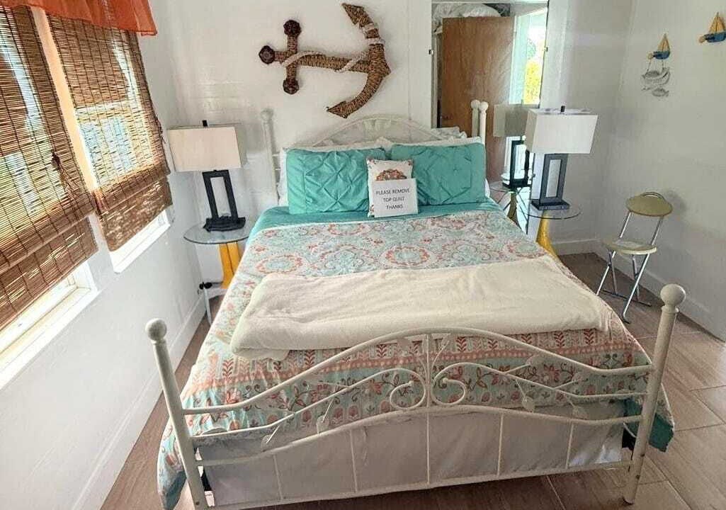 Photo of Bedroom in Spanish Wells