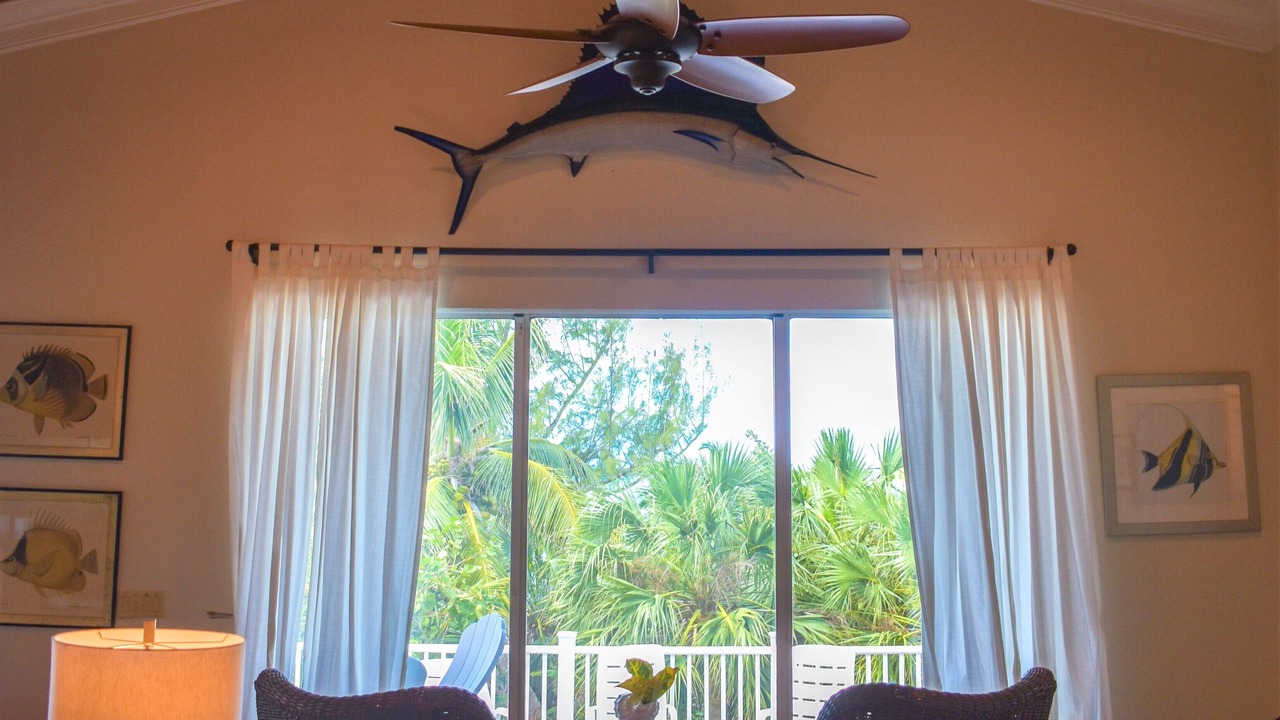 Photo of Livingroom in Green Turtle Cay