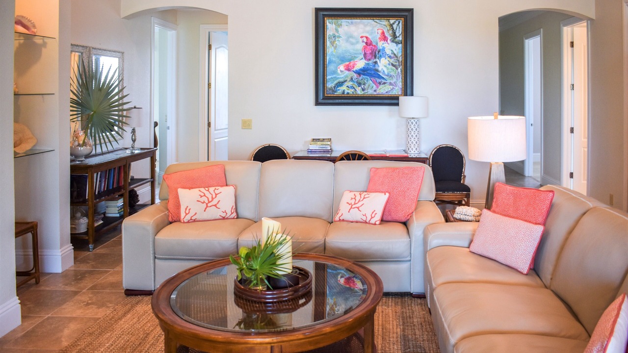 Photo of Livingroom in Green Turtle Cay