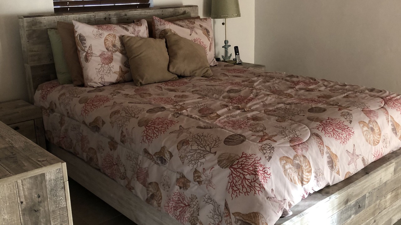 Photo of Bedroom in Spanish Wells