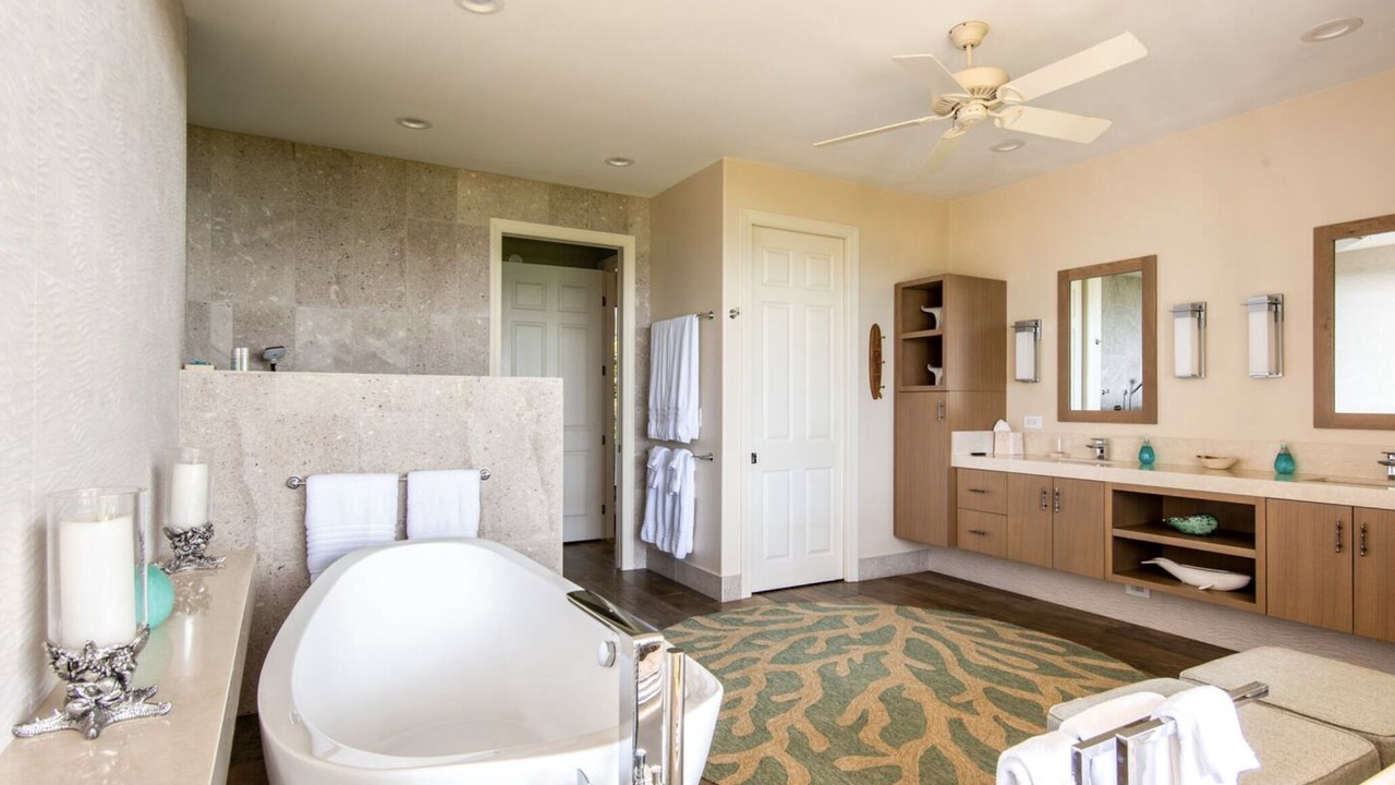 Photo of Bathroom in Kihei
