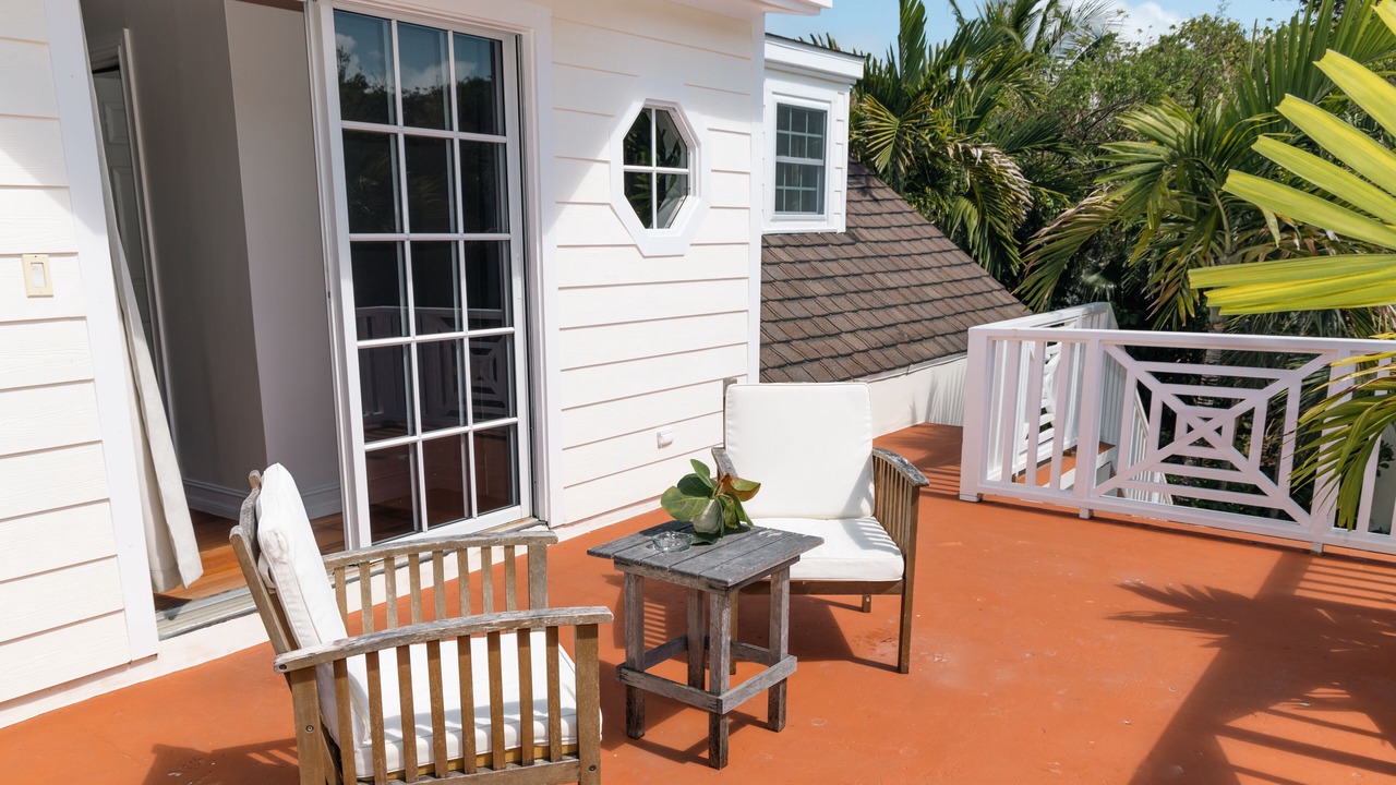 Photo of Patio Balcony in Dunmore Town