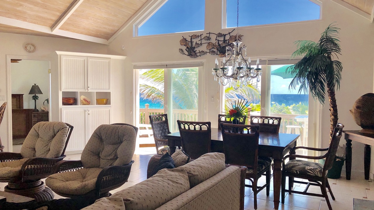 Photo of Livingroom in Clarence Town