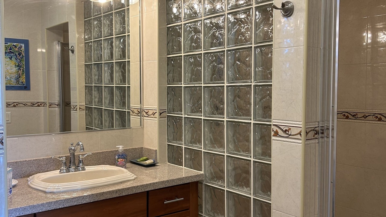 Photo of Bathroom in Bahamia West