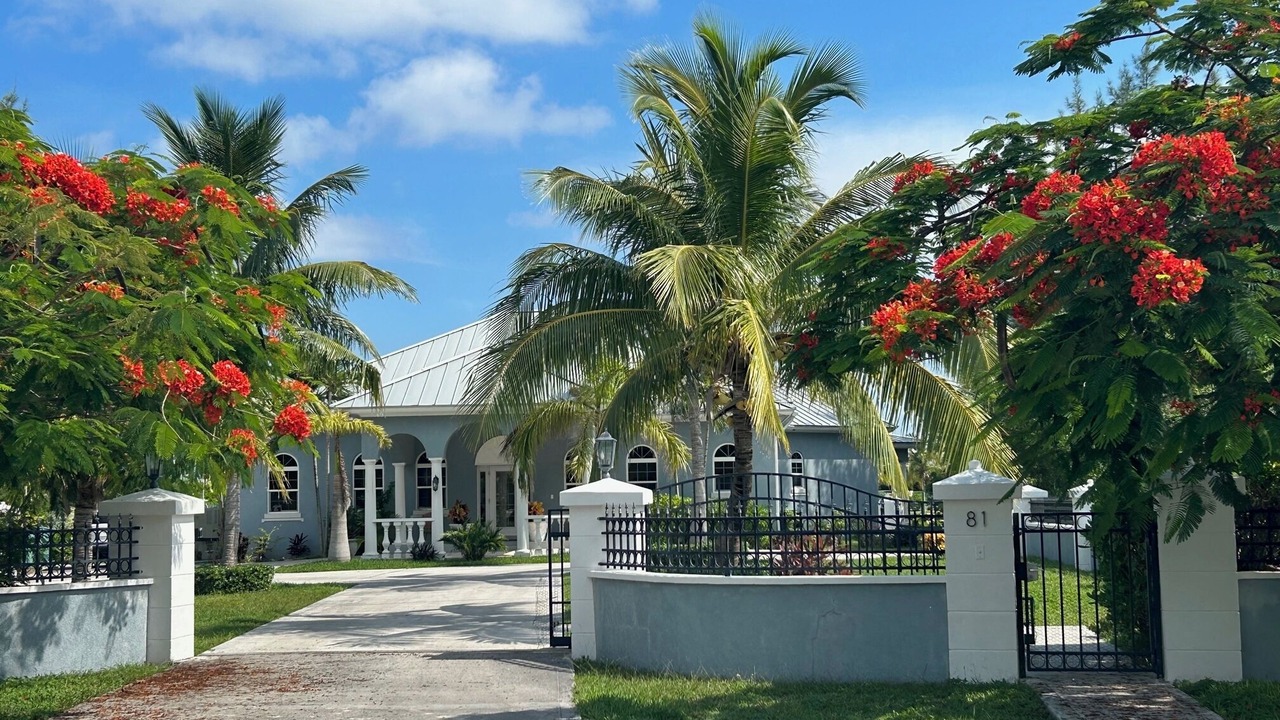 Photo of Others in Bahamia West