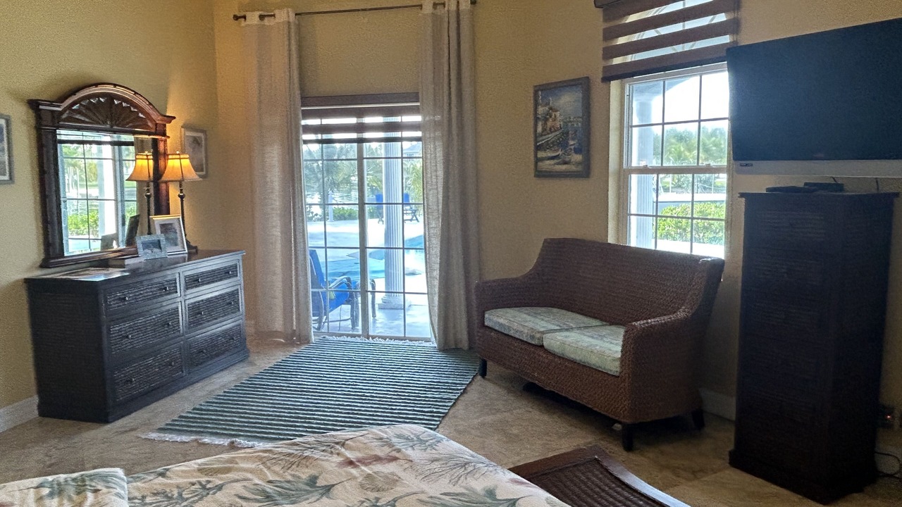 Photo of Outdoor in Bahamia West