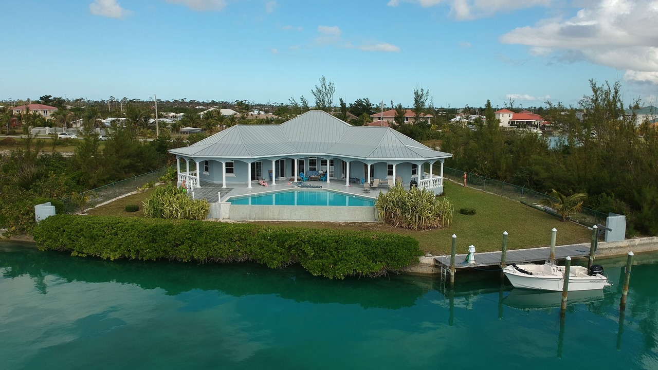 Photo of Others in Bahamia West