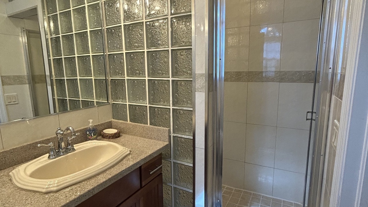 Photo of Bathroom in Bahamia West