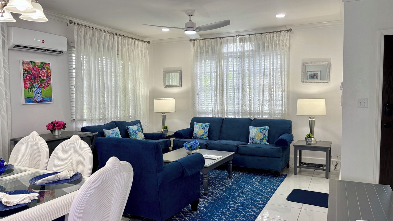 Photo of Livingroom in Nassau