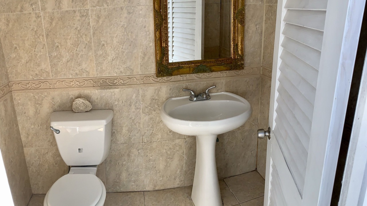 Photo of Bathroom in Nassau