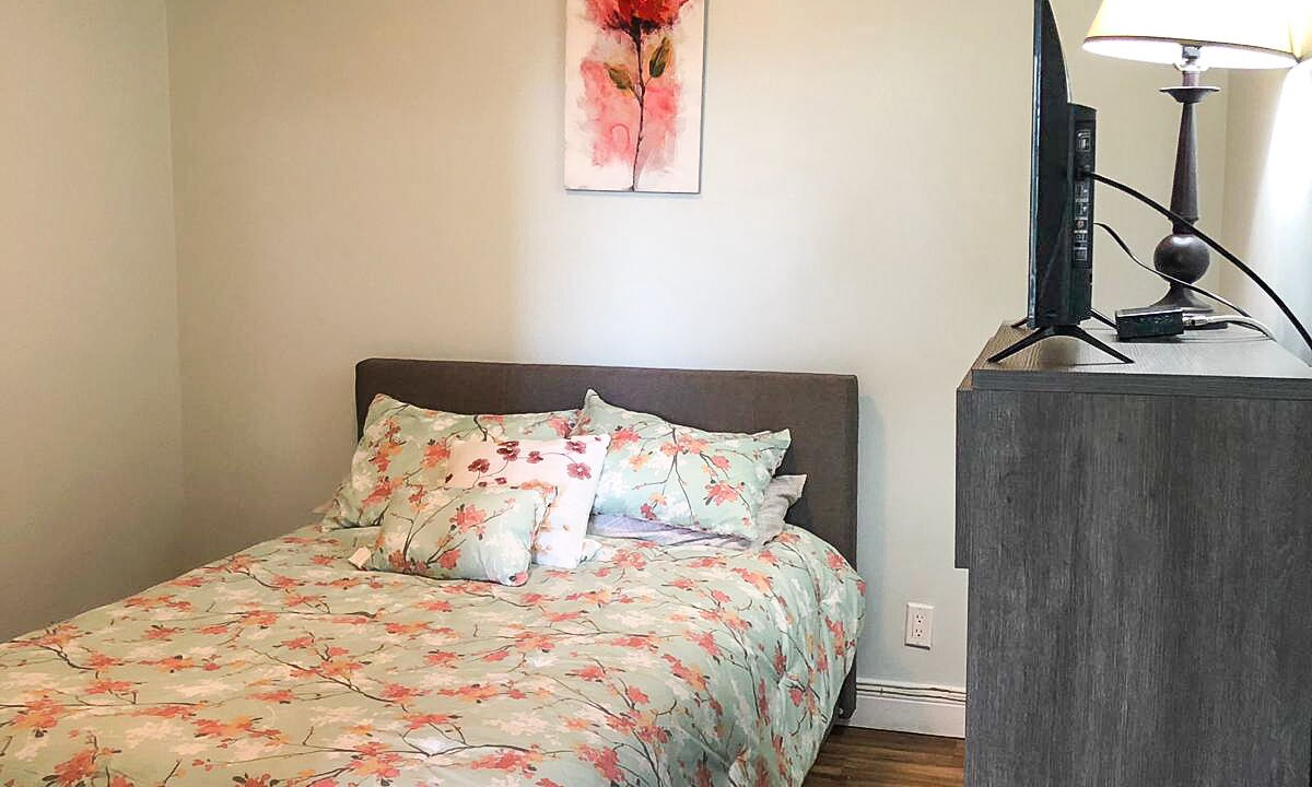 Photo of Bedroom in Bahamas Terrace
